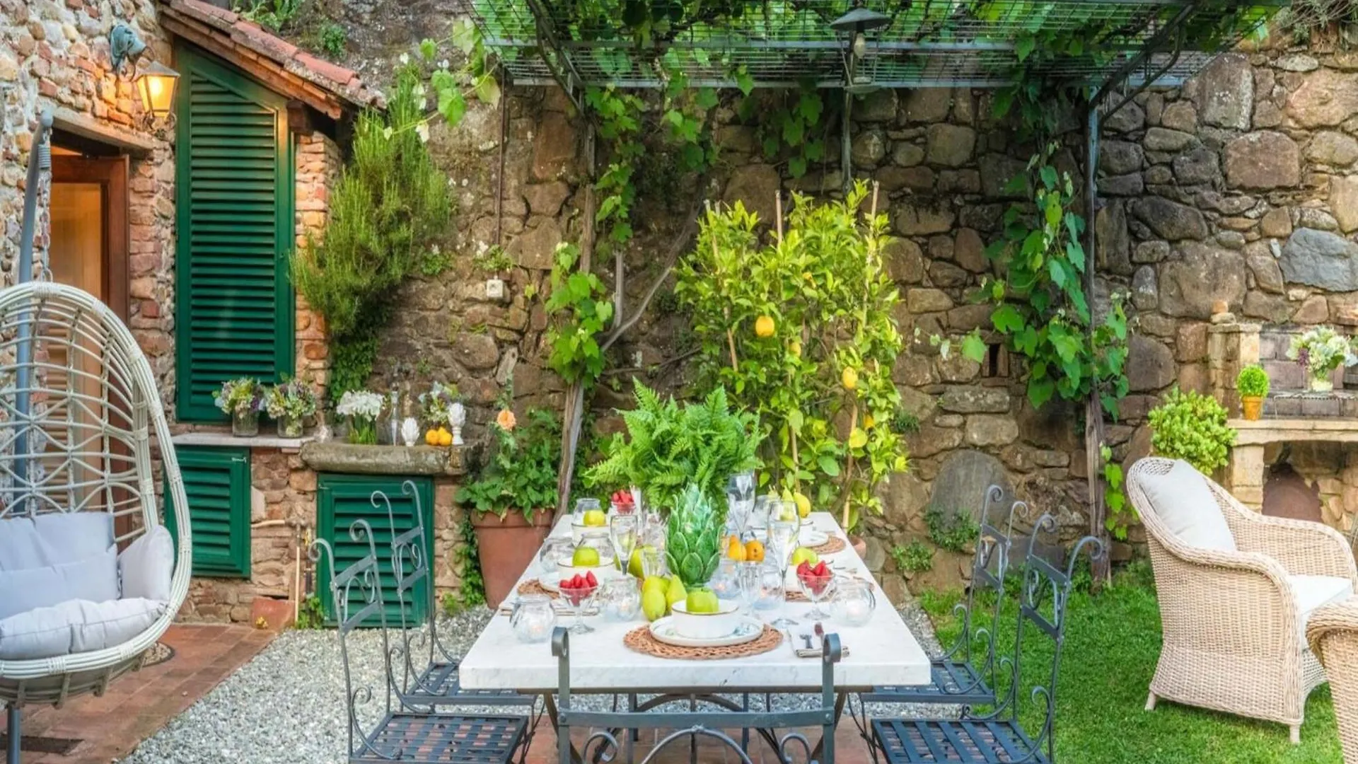 Citrus Charm Farmhouse, Country Villa Capannori